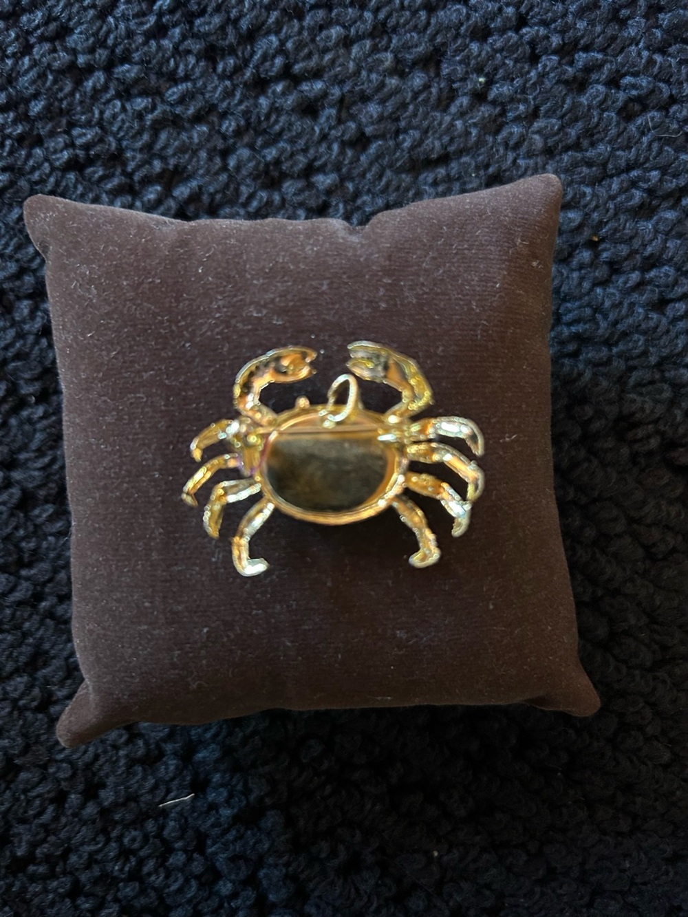 Gold Crab 🦀 Brooch / Charm with Dark Green Cabochon - Picture 2 of 2
